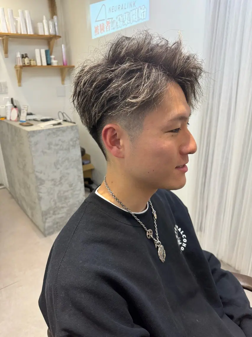 ショート カラー メンズ メンズハイライト メンズメッシュ ハイライトカラー メッシュ ハイライト 似合う髪型が 分からない方へのヘアスタイル