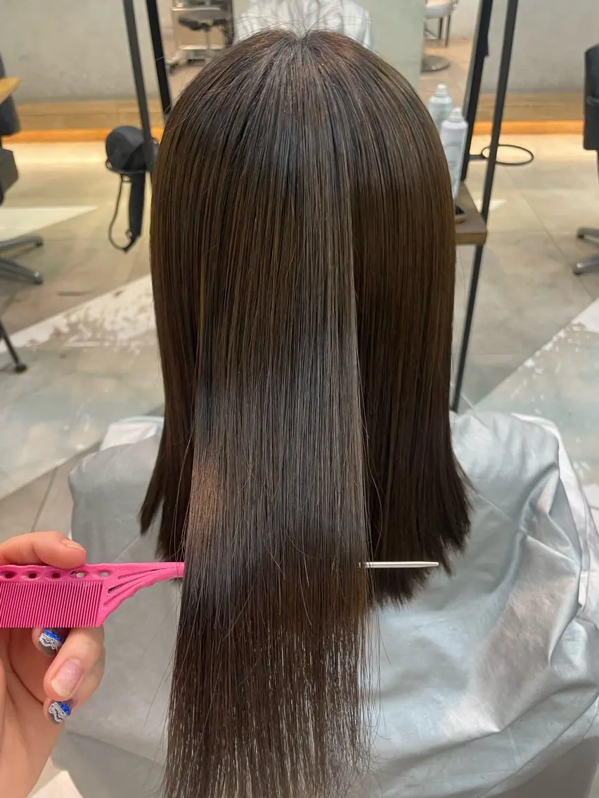 ハイトーン/デザイン ハッシュカット/セナのヘアスタイル