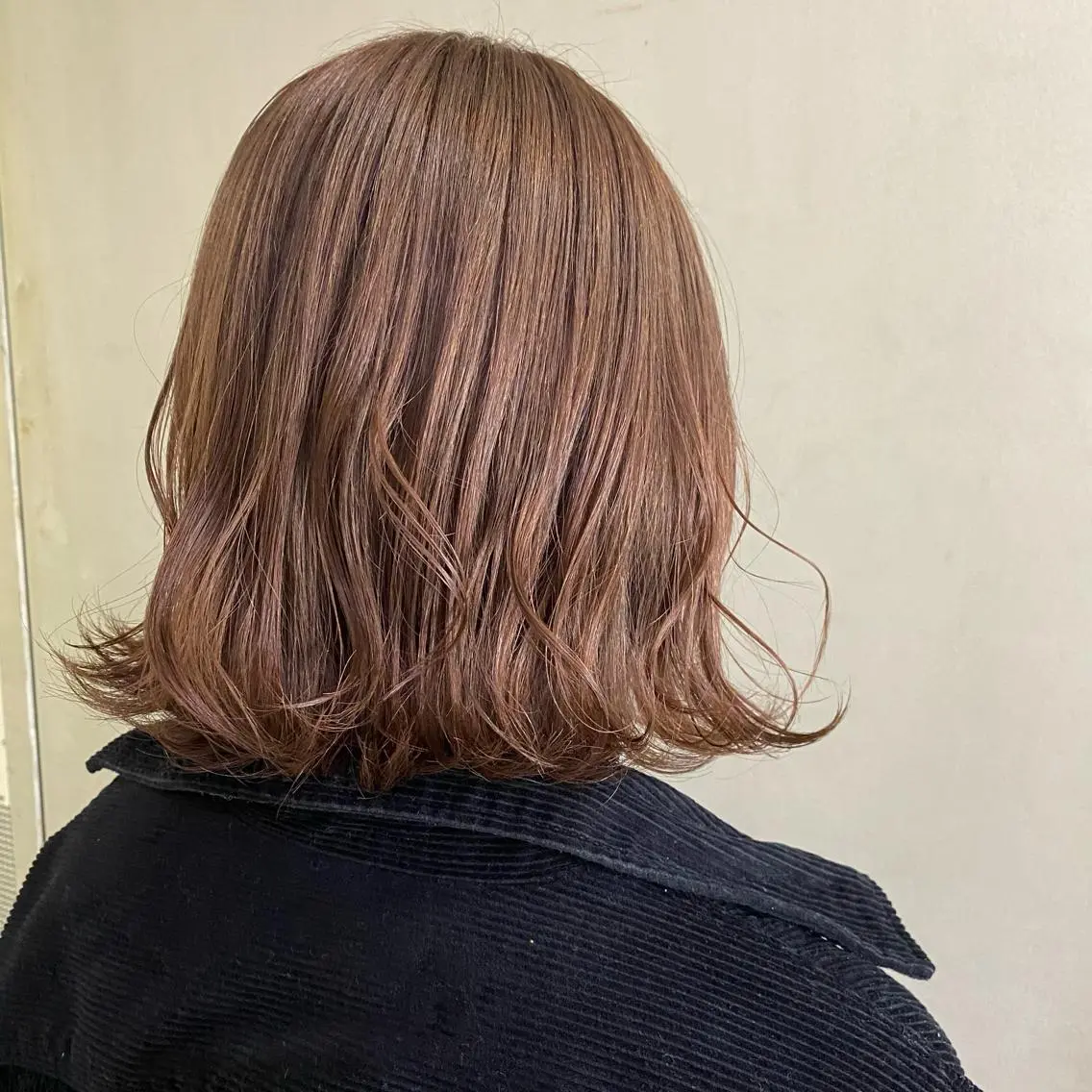 ショート カラー ブラウンカラー ピンクカラー ピンクブラウン 清村 和音のヘアスタイル