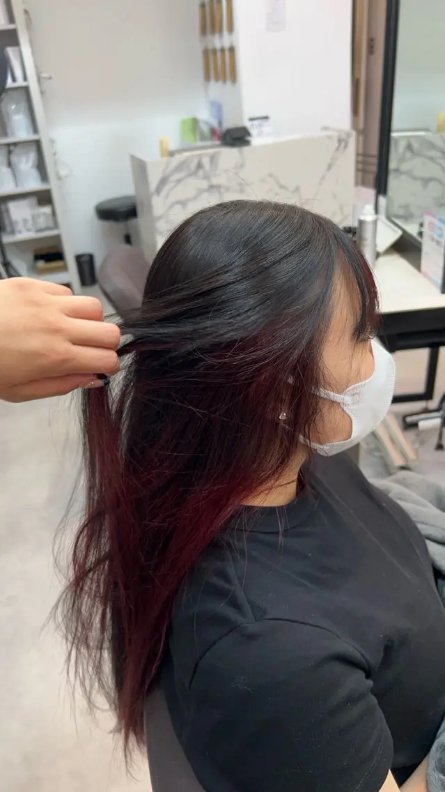 カラー インナーカラー 【elyts】 メイのヘアスタイル