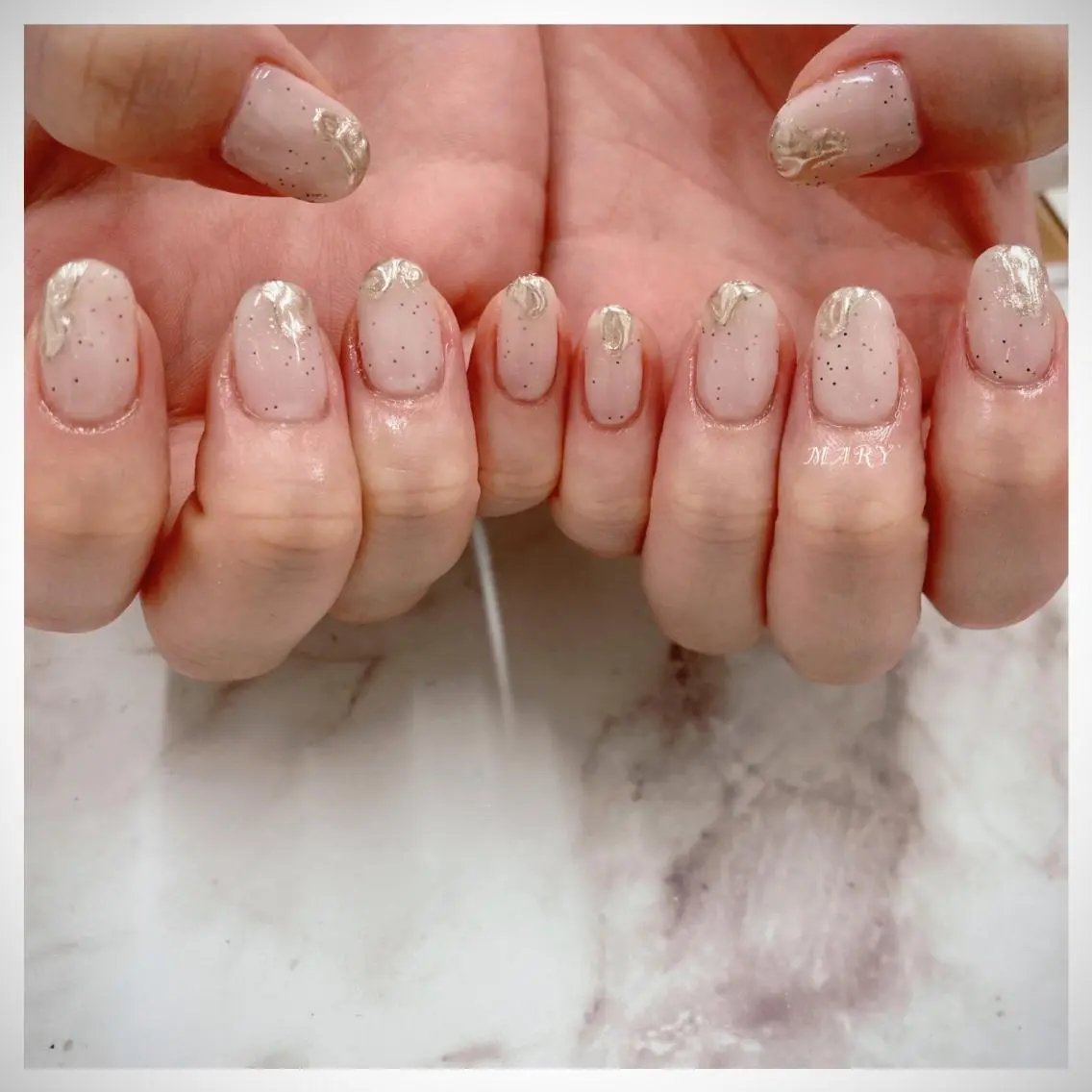 ネイル アートネイル ミラーネイル 持ち込み ニュアンスネイル ワンカラーネイル ハンドネイル Mary nail .narumiのネイルデザイン