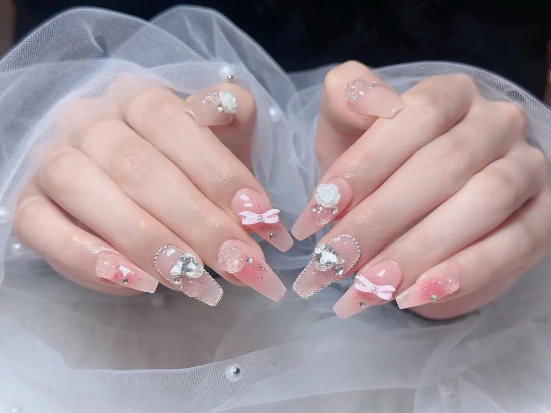 ネイル ハンドネイル Aimee Nail Studioのネイルデザイン
