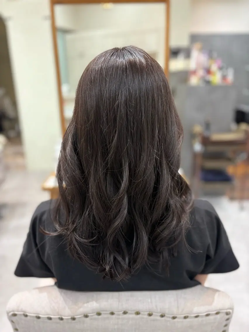 セミロング ヘアカラー 秋山 拓未のヘアスタイル