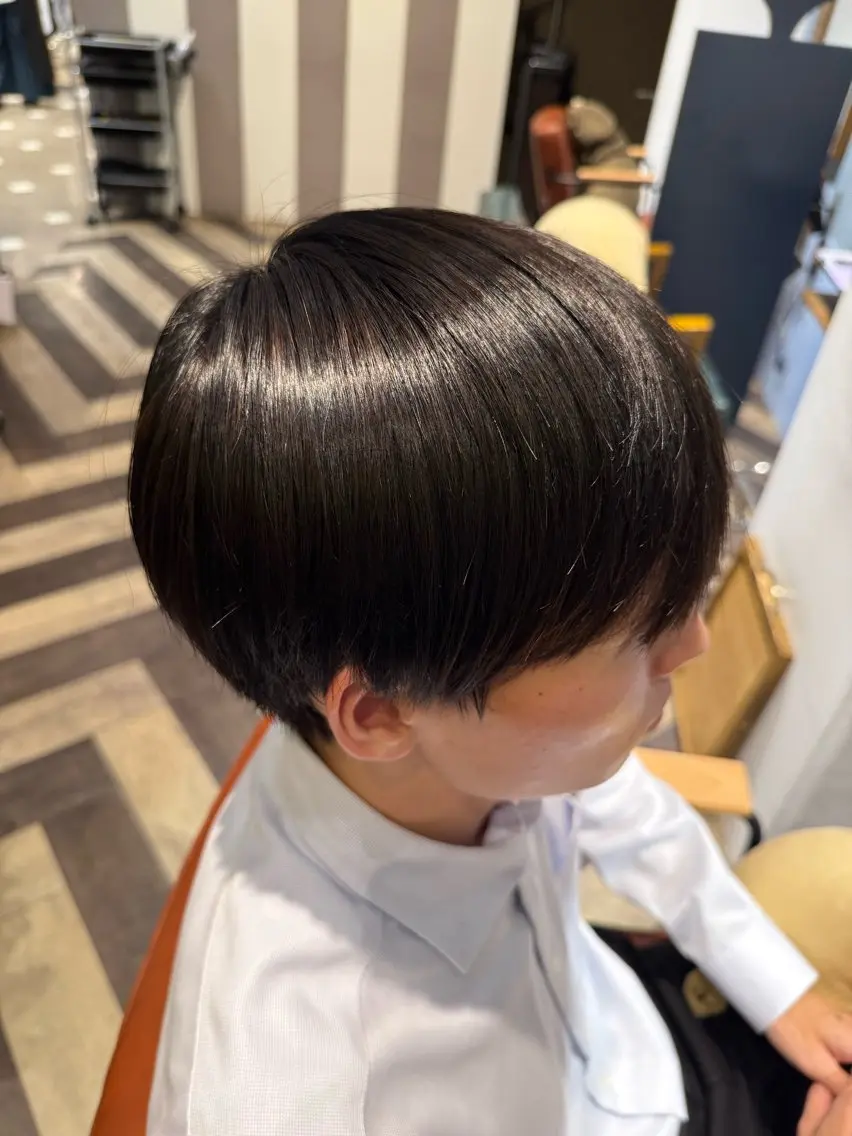 メンズ ヘアカラー echelle 🐈‍⬛瑠菜のヘアスタイル