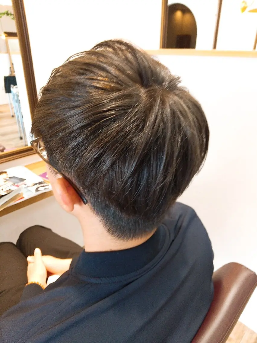 ショート メンズ マッシュ 阪本 俊のヘアスタイル