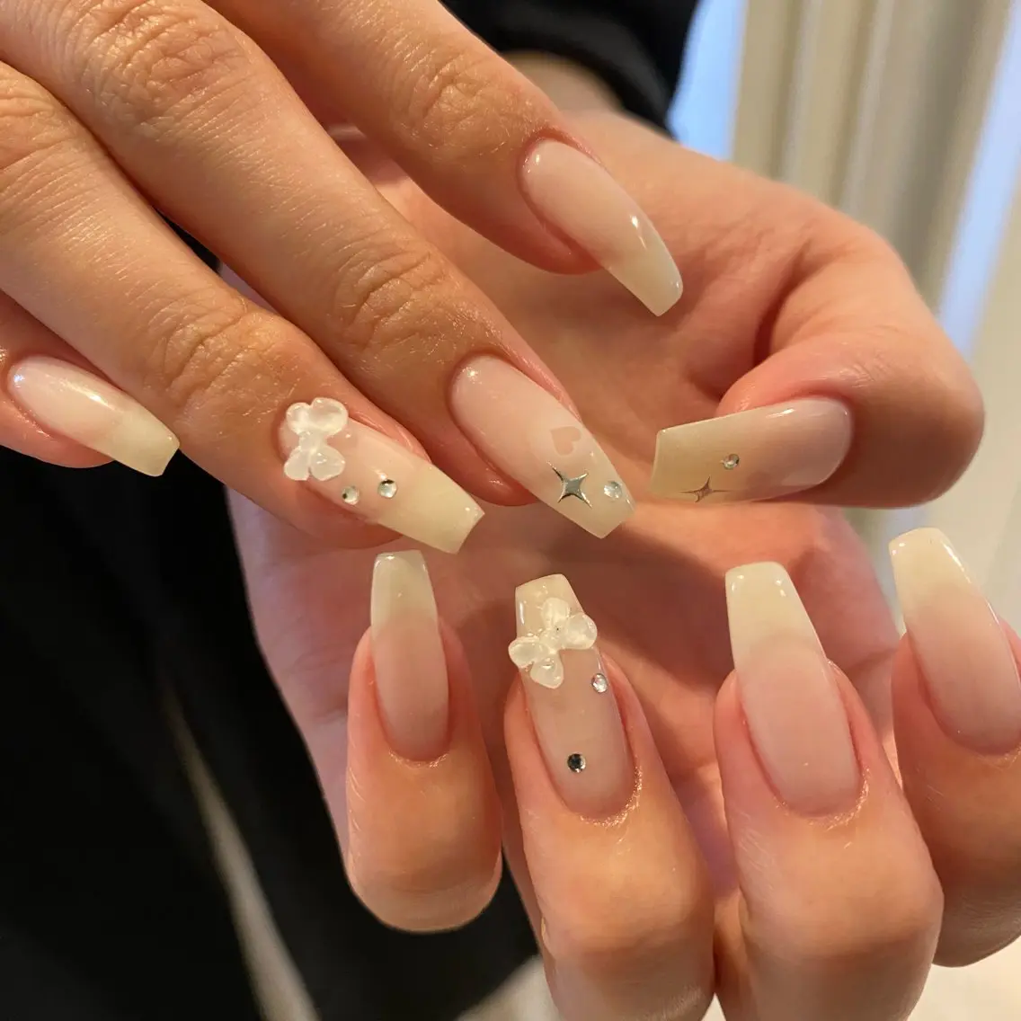ネイル ハンドネイル Elle. ASAMIのネイルデザイン