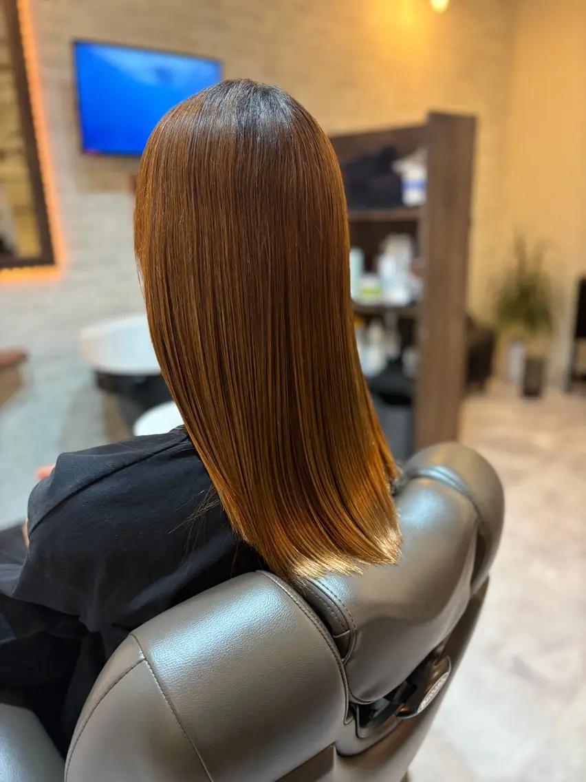 セミロング ツヤ髪専門美容師 桑原 和誠のヘアスタイル