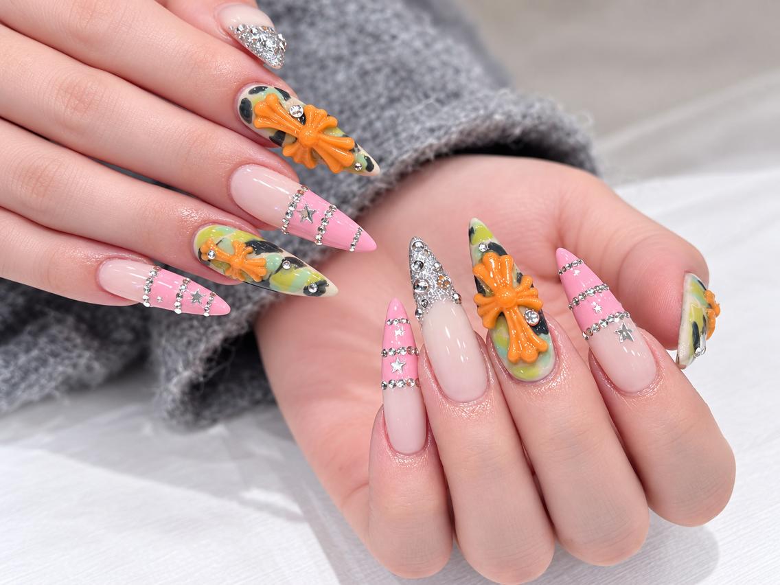 ネイル フラワーネイル NAILS 168 大塚のネイルデザイン