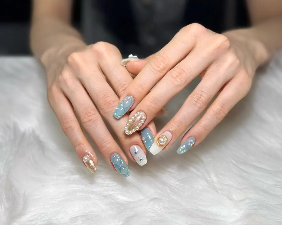 ネイル オーロラネイル チークネイル フットネイル フレンチネイル ジェルネイル Nichi Nailsのネイルデザイン