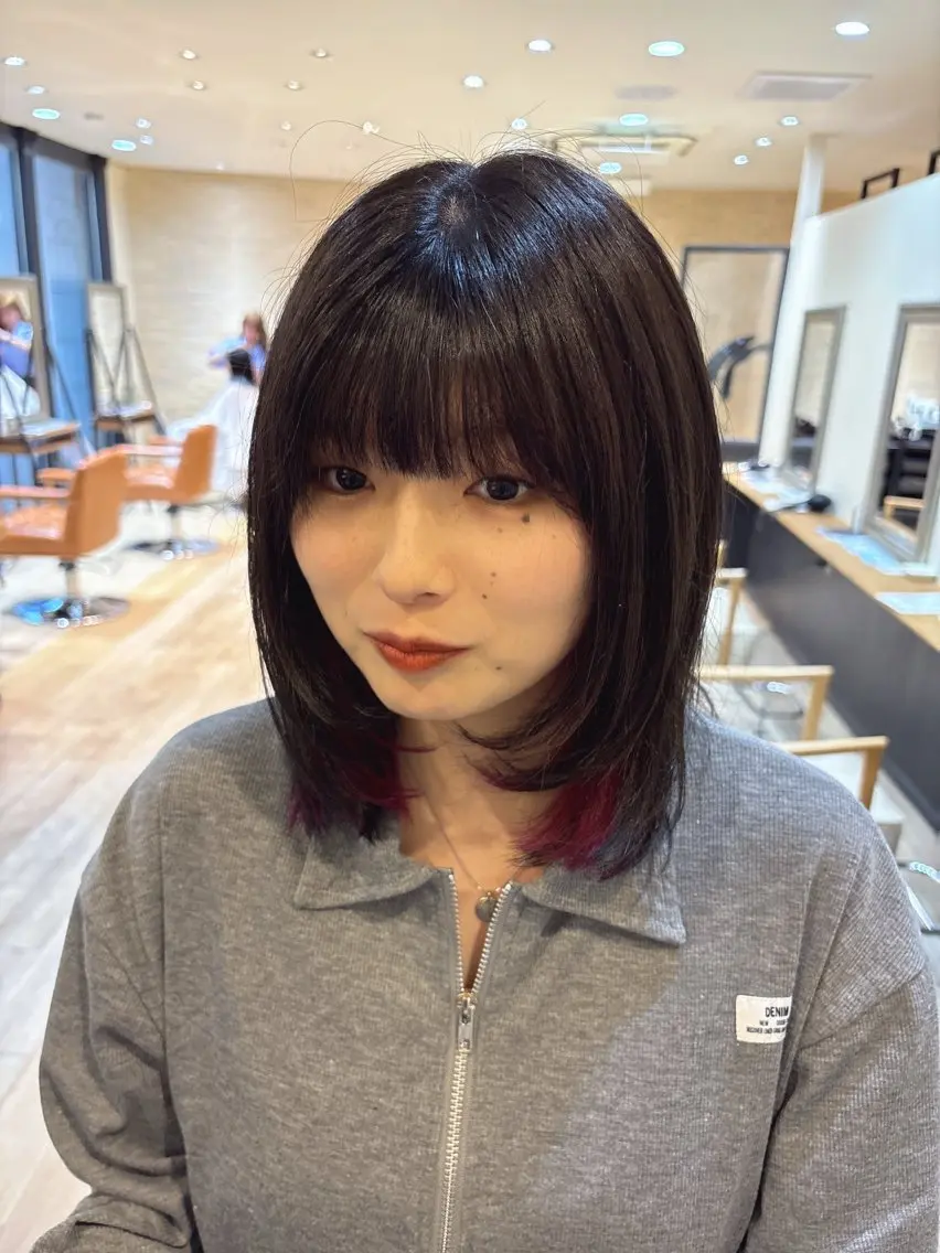 ミディアム カラー ヘアカラー しおり🍬 KOKORO🤍のヘアスタイル