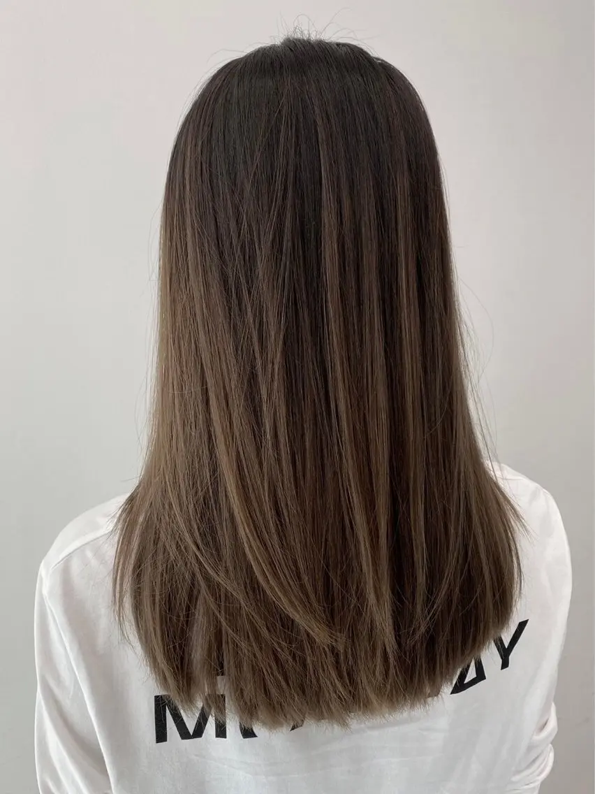 ロング カラー 透明感カラー グレージュ 似合わせカット 平日オススメ✨ コスパ&タイパ✨山下のヘアスタイル