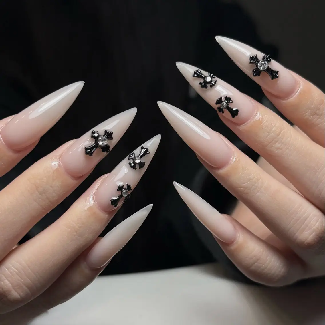 ネイル ロングネイル Dark Honey nozomiのネイルデザイン