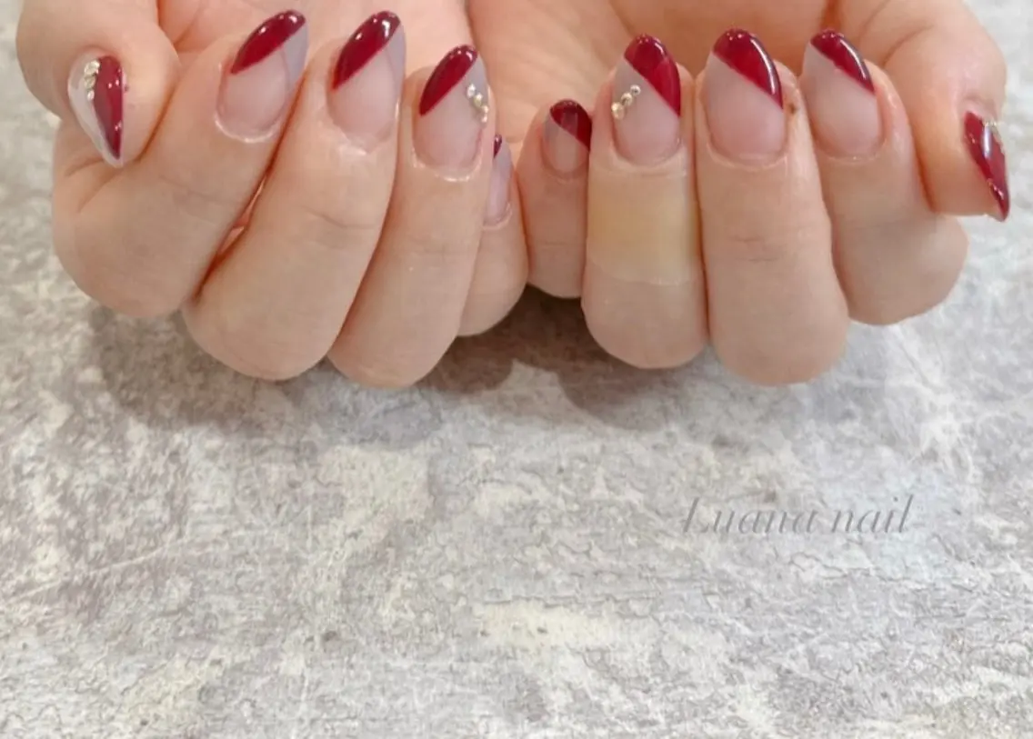 キッズ ネイル フレンチネイル ジェルネイル パラジェル 冬ネイル Luana nail (ルアナネイル)のネイルデザイン
