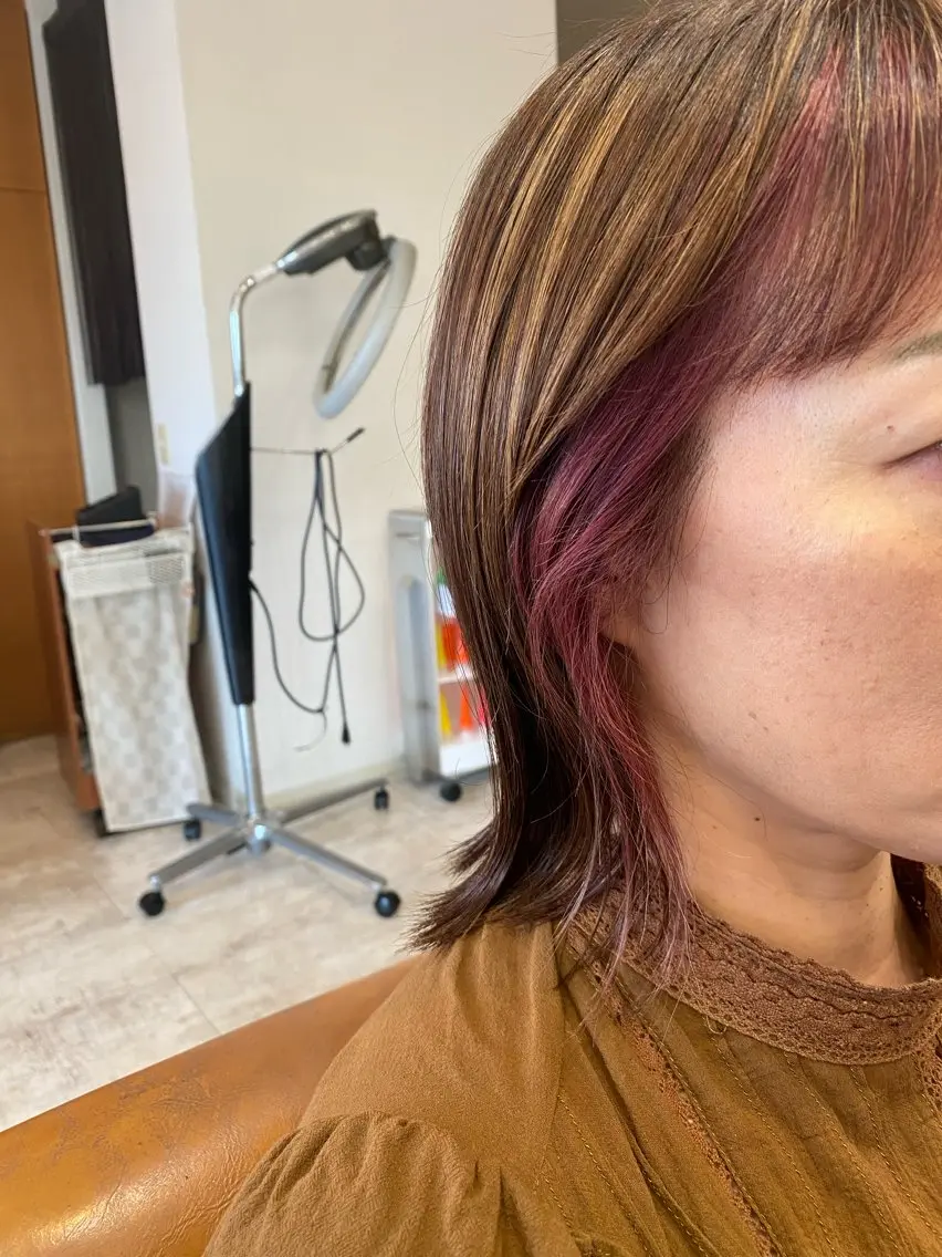ミディアム カラー ベージュカラー インナーカラー ピンクカラー ピンクベージュ 田崎 暁大のヘアスタイル