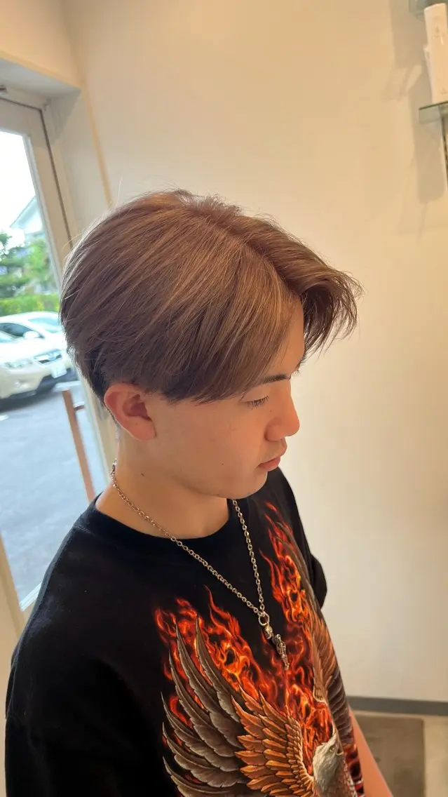 カラー メンズ メンズブリーチ ブリーチ 麻柄 純也のヘアスタイル