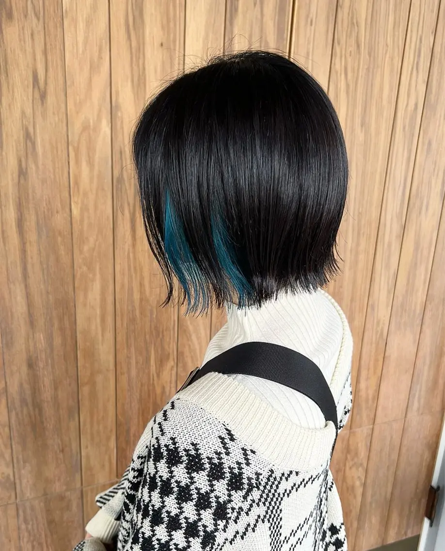 ショート カラー ブルーカラー イヤリングカラー ボブ カット ヘアカラー WATANABE MISAKIのヘアスタイル