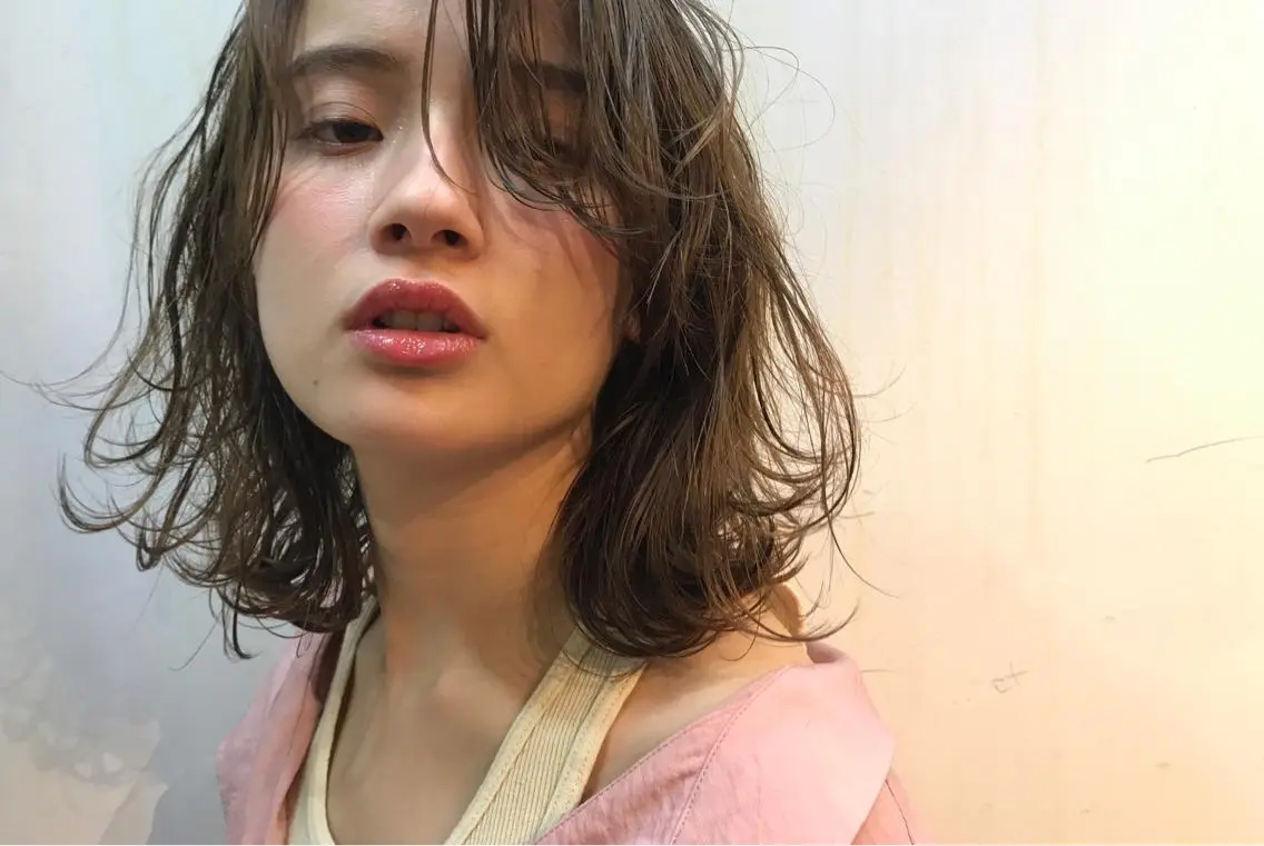 ショート ボブレイヤー ボブ レイヤーカット ボブ♡柔らかいカラー 實松栞理のヘアスタイル