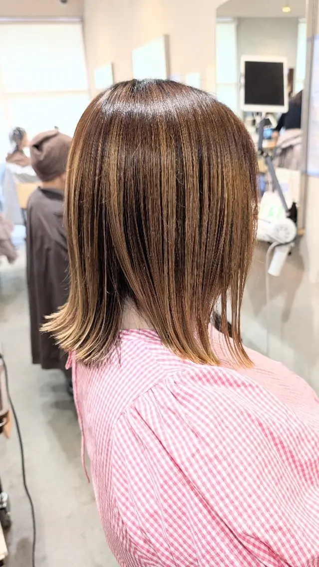 セミロング 切りっぱなしボブ ボブ 【女性限定】 しおりのヘアスタイル