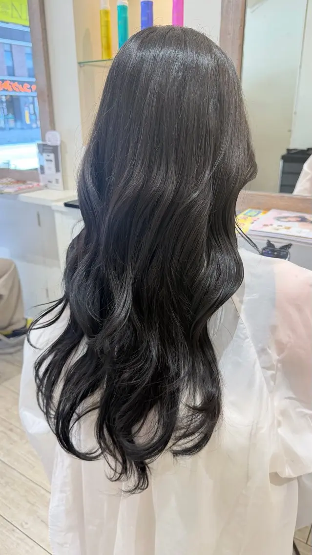 カラー NICCOLO室見 KOTOのヘアスタイル