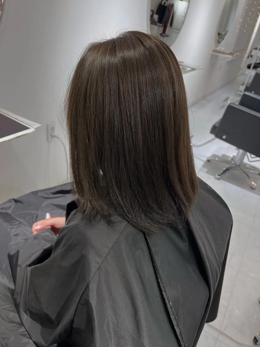 ミディアム カラー アッシュ 透明感カラー ヘアカラー トリートメント 【ミルメルシー】 HARUKAのヘアスタイル