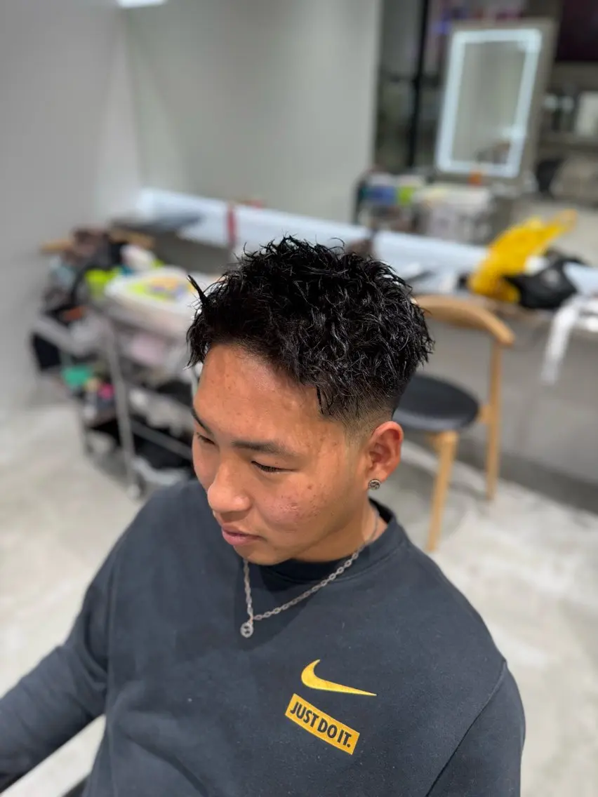 ショート パーマ メンズ マッシュ メンズパーマ ツイストスパイラルパーマ 波巻きパーマ ボブ byfifth 天神 🌀moromiのヘアスタイル
