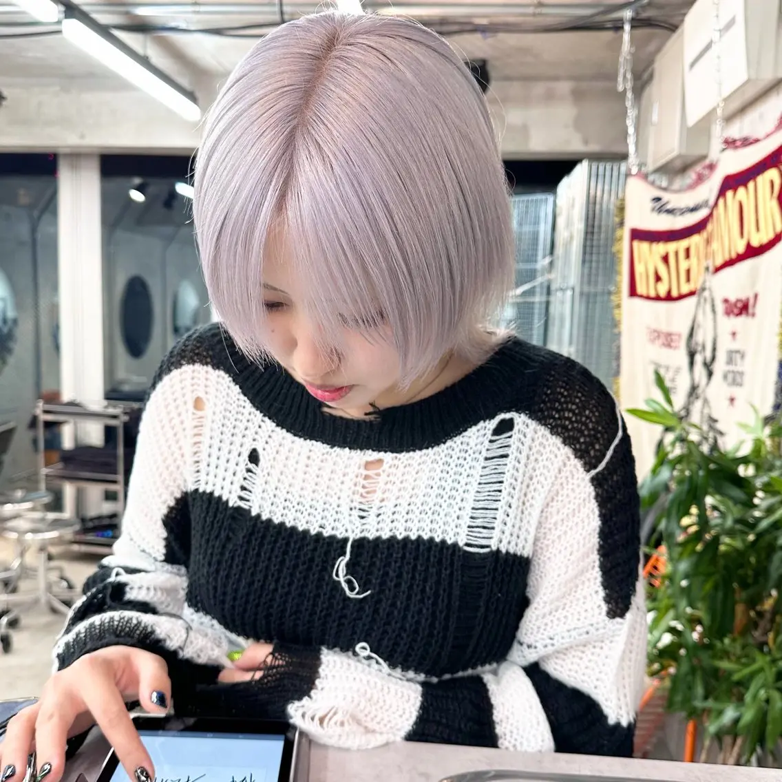 ミディアム カラー ヘアアレンジ ヘアカラー トリートメント TAKUMAブリーチ /デザインカラーのヘアスタイル