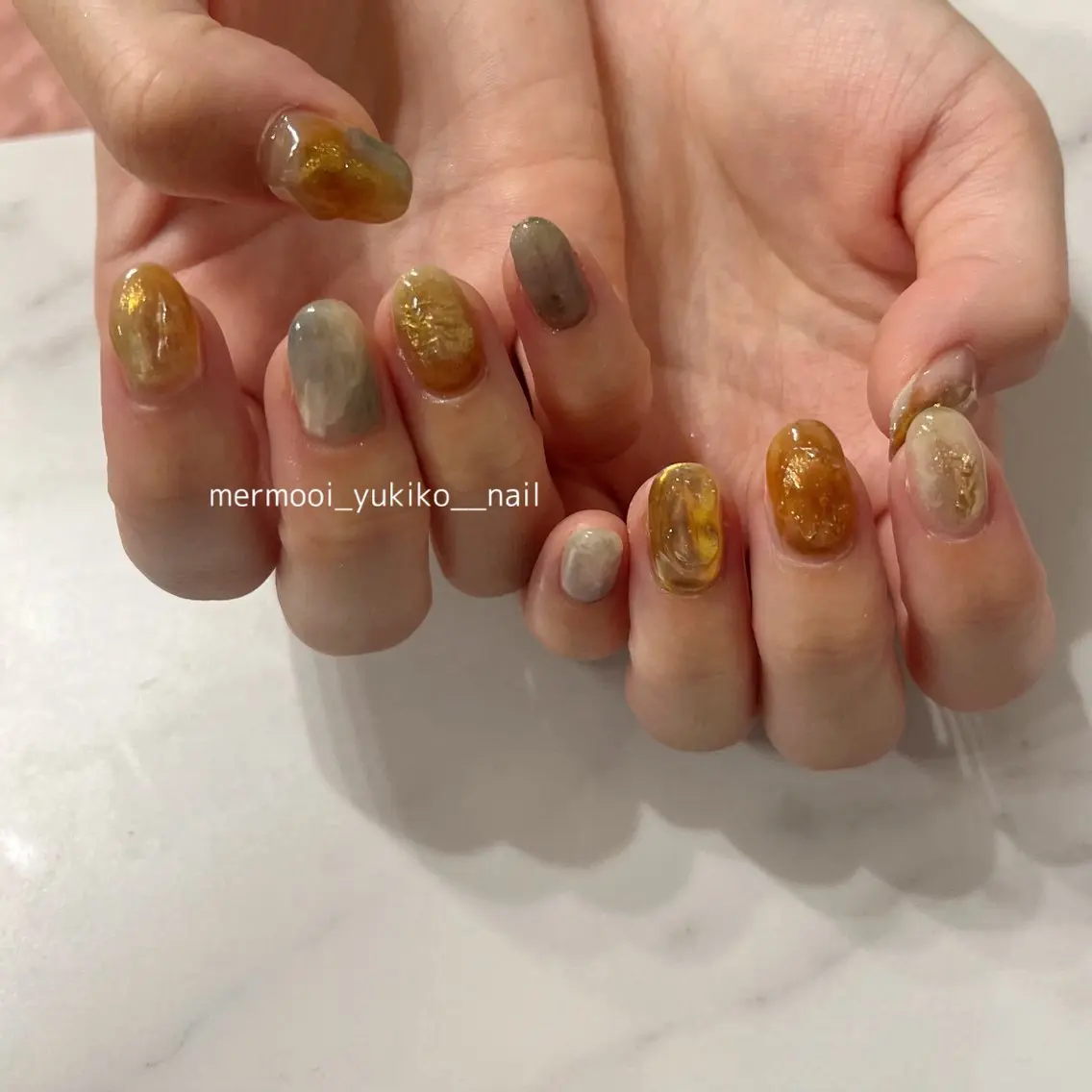 ネイル ミラーネイル ニュアンスネイル ぷっくりネイル mermooi nailのネイルデザイン