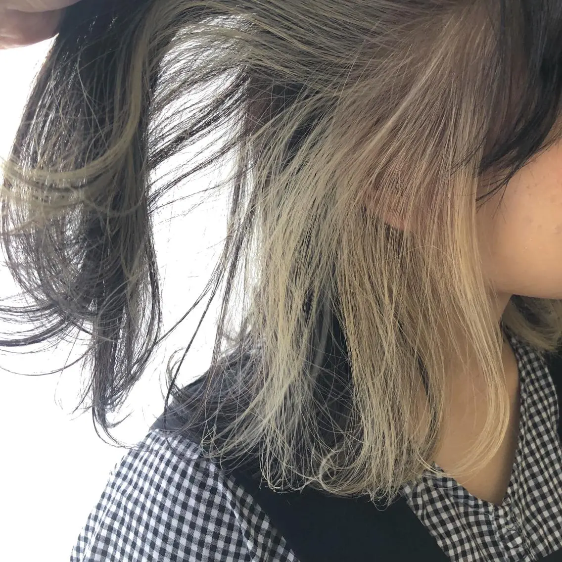 ミディアム カラー インナーカラー ORIKA 美容室のヘアスタイル