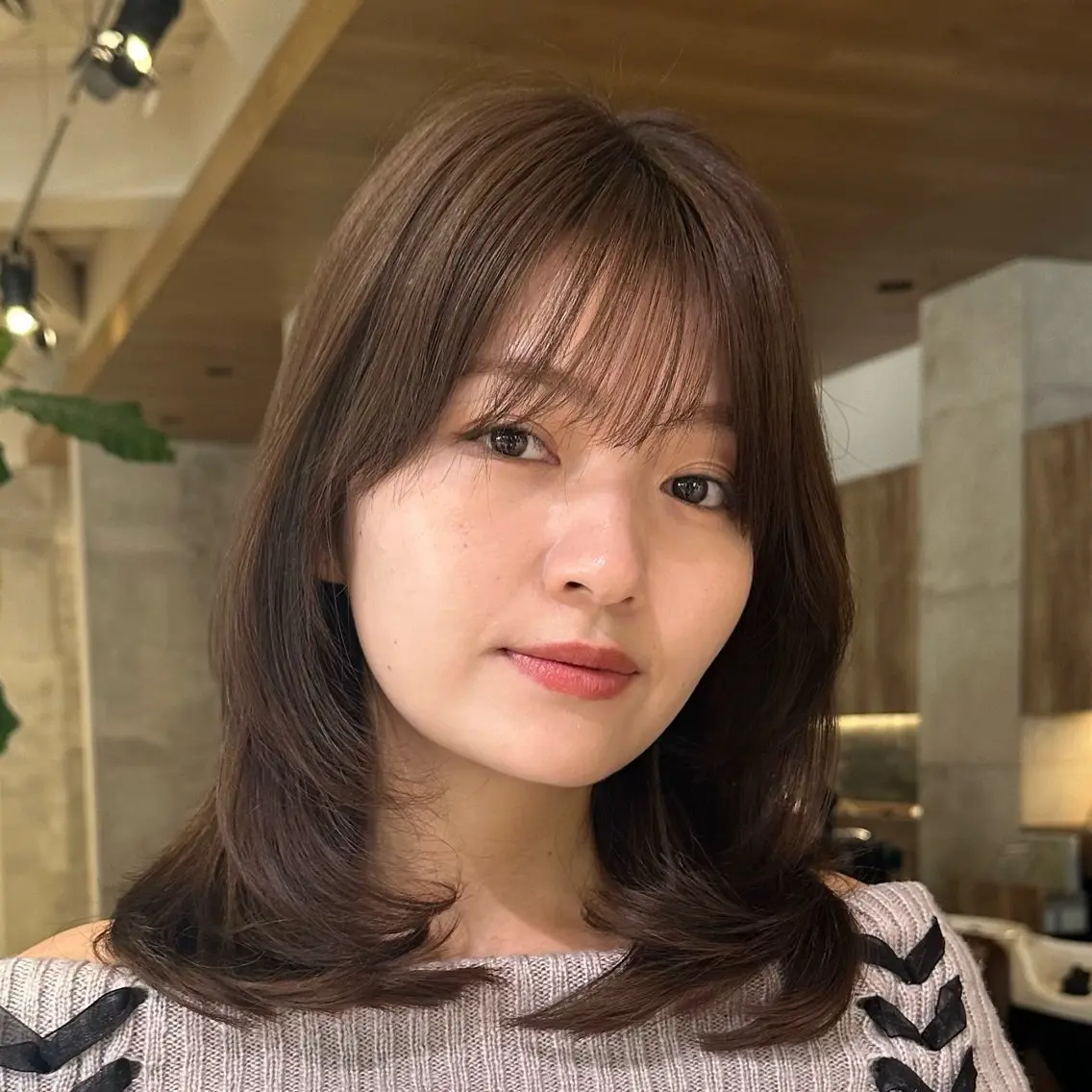 ミディアム 似合わせカット トリートメント 無料カット/レイヤー 特化/表参道🌟飯塚のヘアスタイル