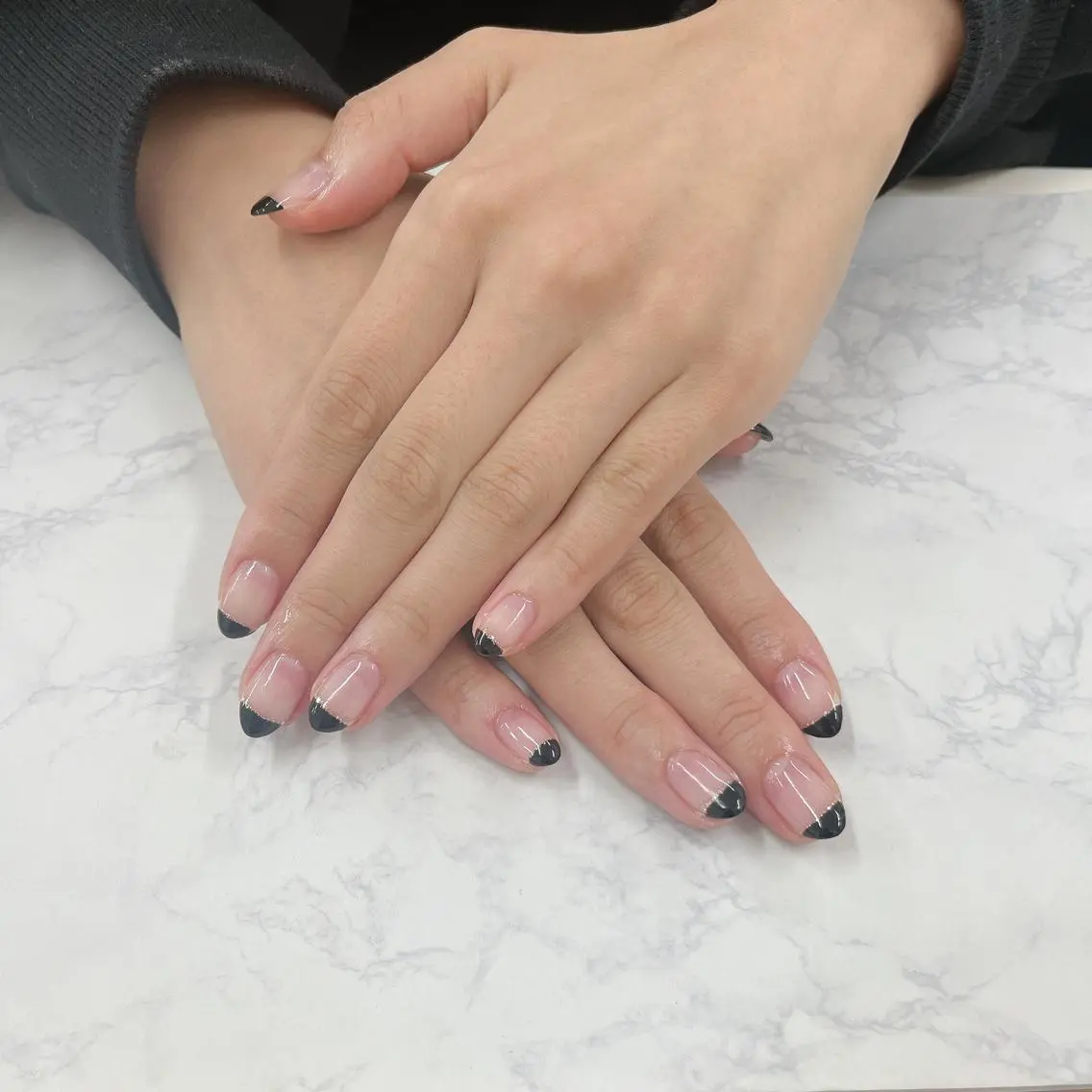 ネイル フレンチネイル ラメ(グリッター) シンプルネイル Bianca TORII🌞のネイルデザイン