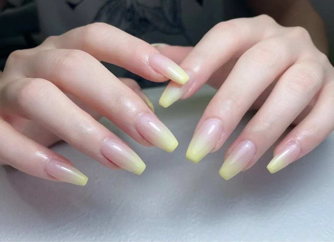 ネイル チークネイル フレンチネイル ジェルネイル ラメ(グリッター) ラメグラデーション 中野駅から2分 MEO NAILのネイルデザイン