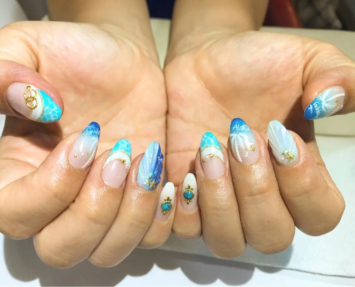 ネイル フットネイル シンプルネイル 春ネイル 夏ネイル ホワイト nail fufla ♡yamane♡のネイルデザイン
