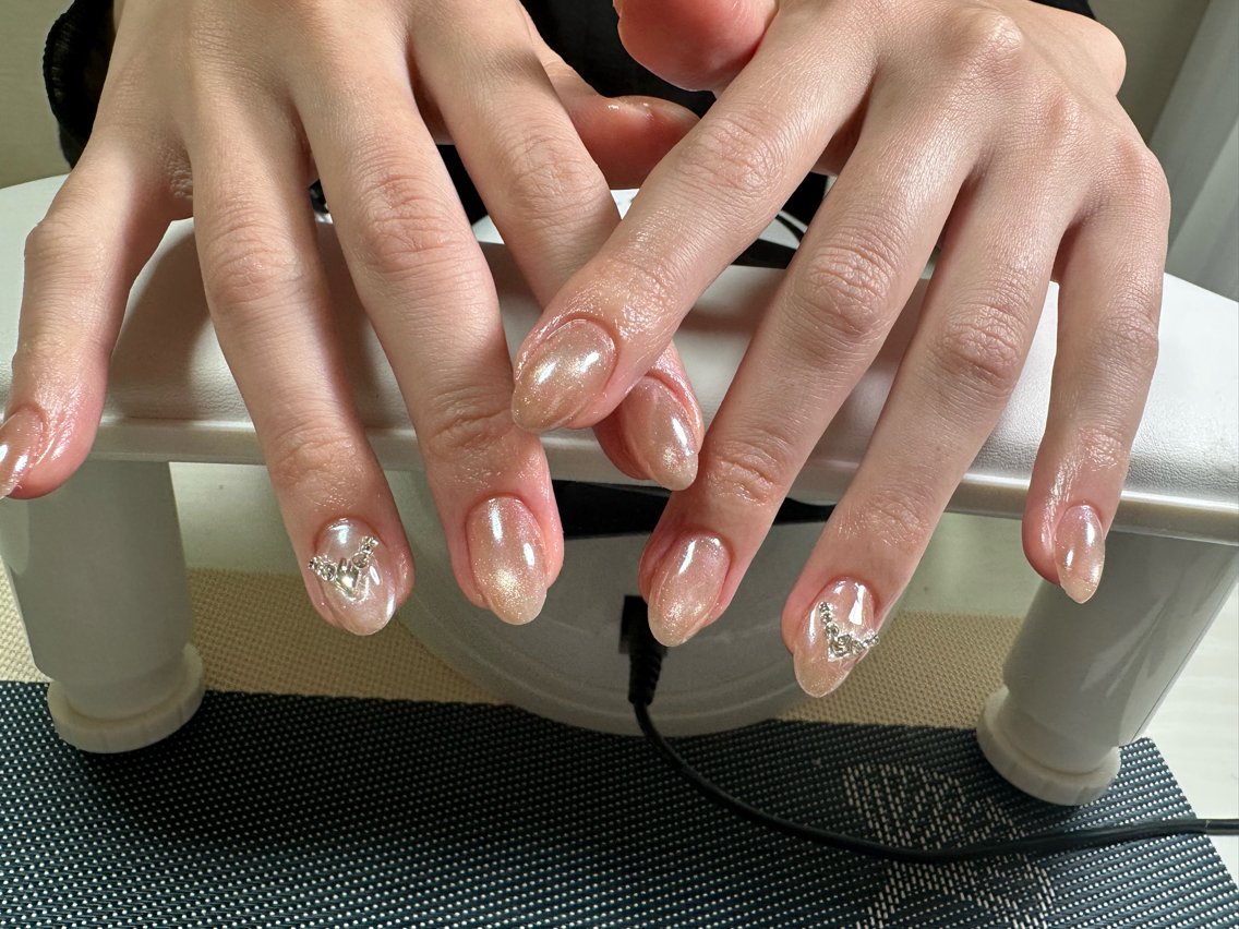 ネイル マグネットネイル EMI NAILSのネイルデザイン
