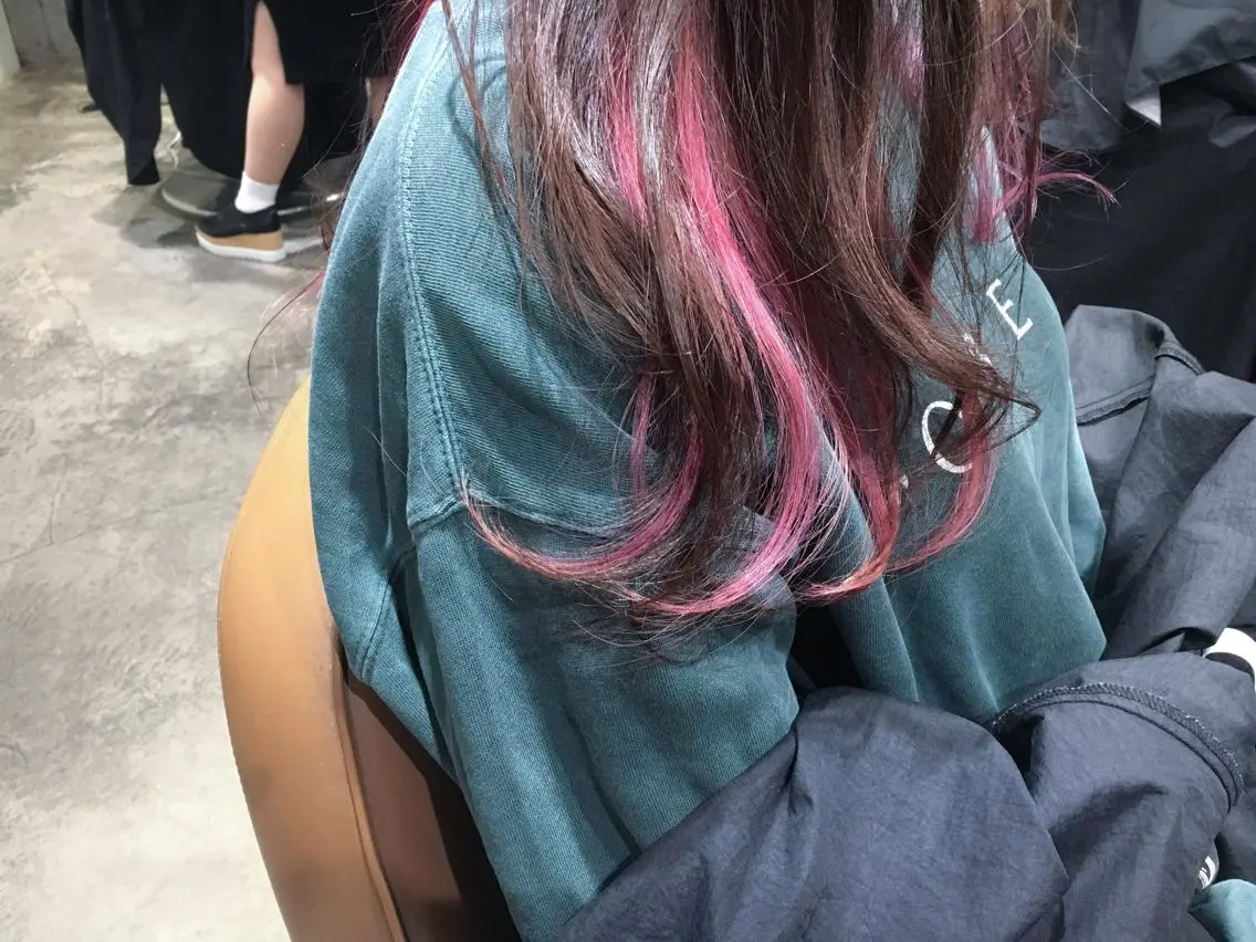 ロング カラー ピンクカラー 北條 優輝のヘアスタイル