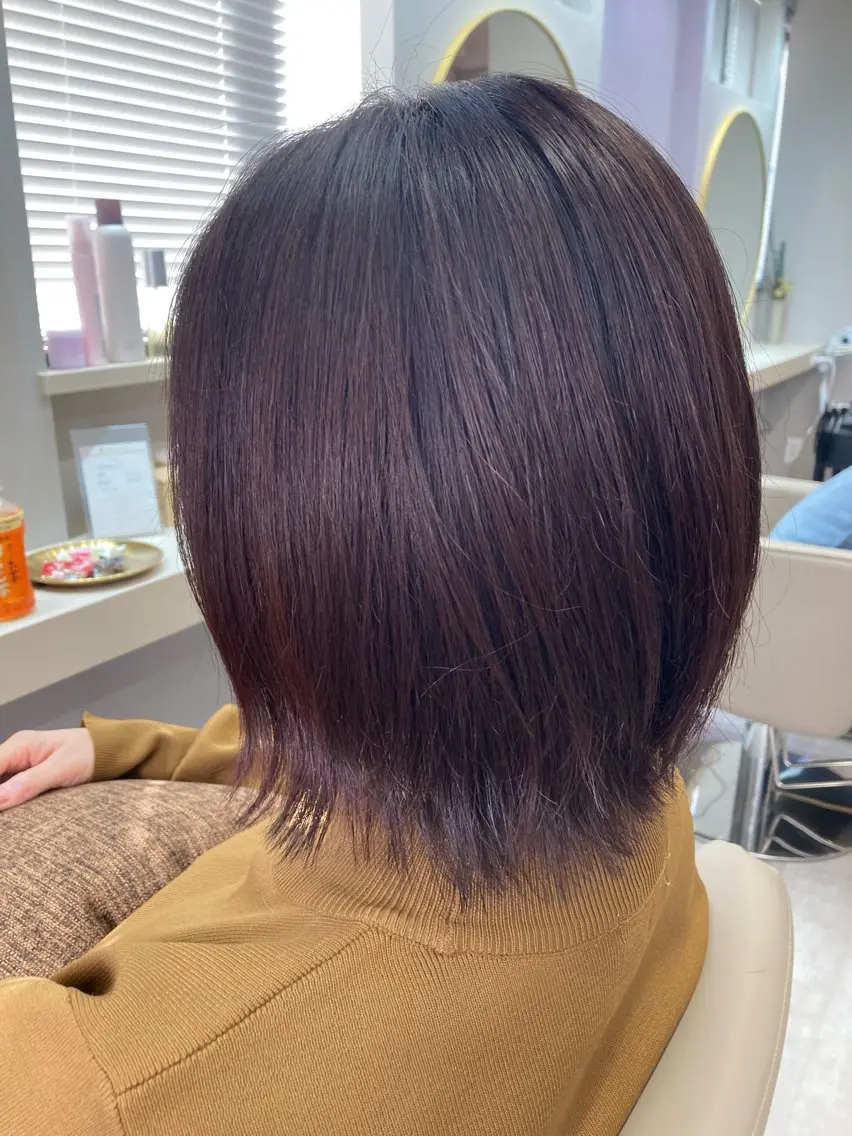ミディアム ボブ 外ハネヘア カット ヘアカラー 池田 太一のヘアスタイル