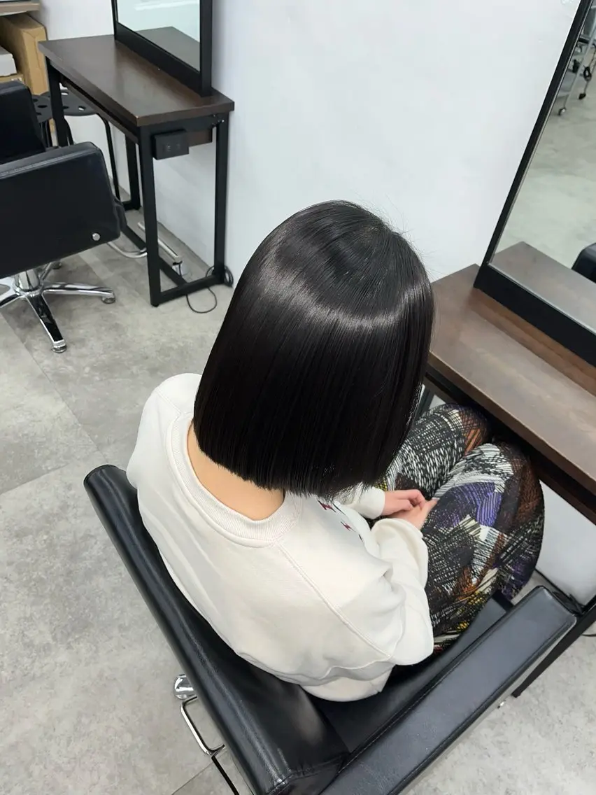 ショート ヘアカラー トリートメント 髪質改善/艶髪特化 /透明感✨️こうめいのヘアスタイル
