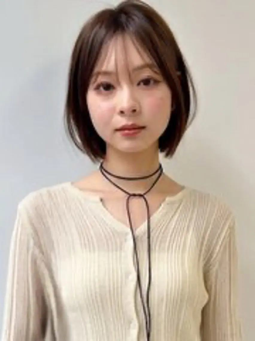 ショート カラー ヘアアレンジ カット ヘアカラー トリートメント ボブ/透明感ベージュ 🫧クルミ🌟のヘアスタイル