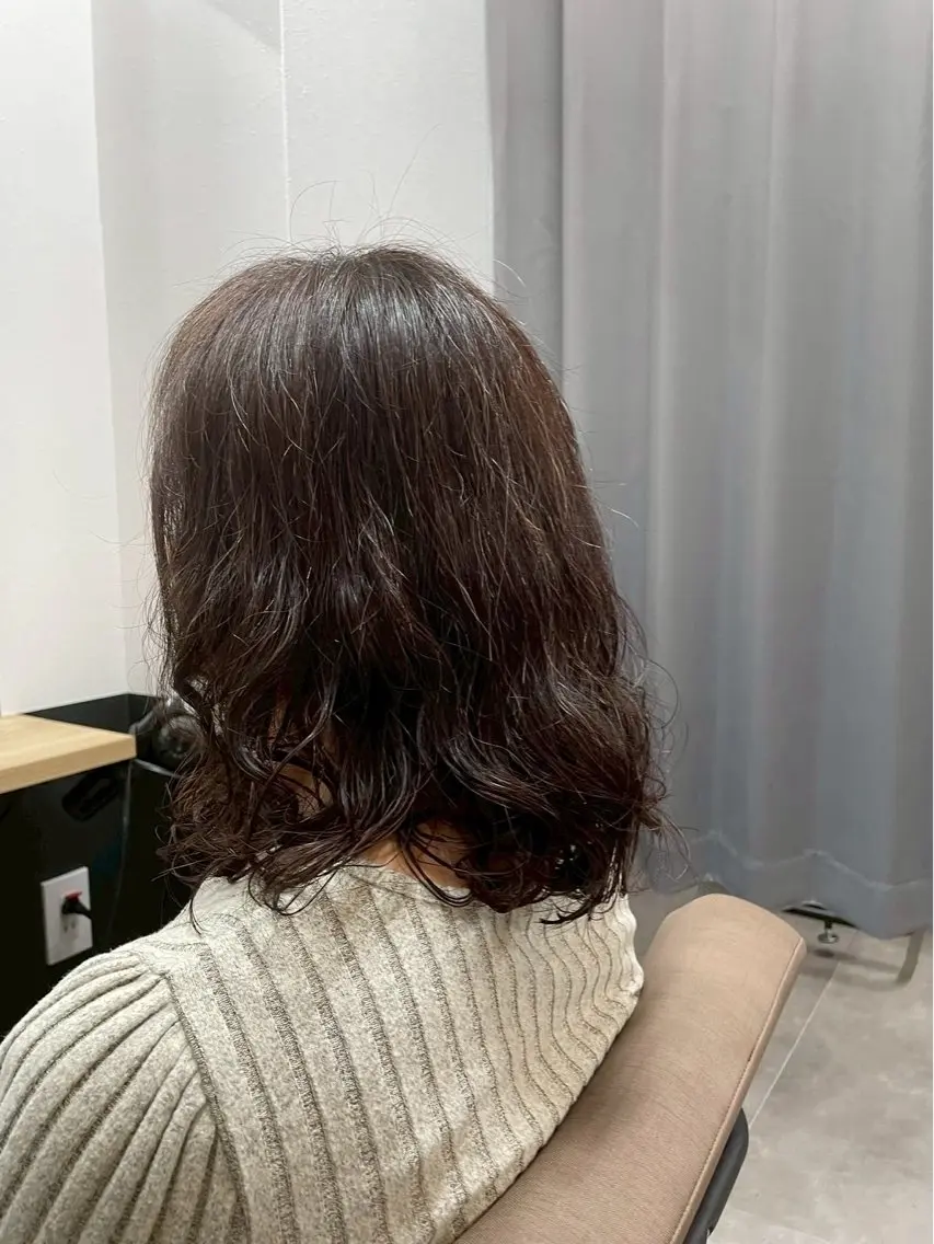 セミロング パーマ 梨沙_ 蘇我2号店のヘアスタイル