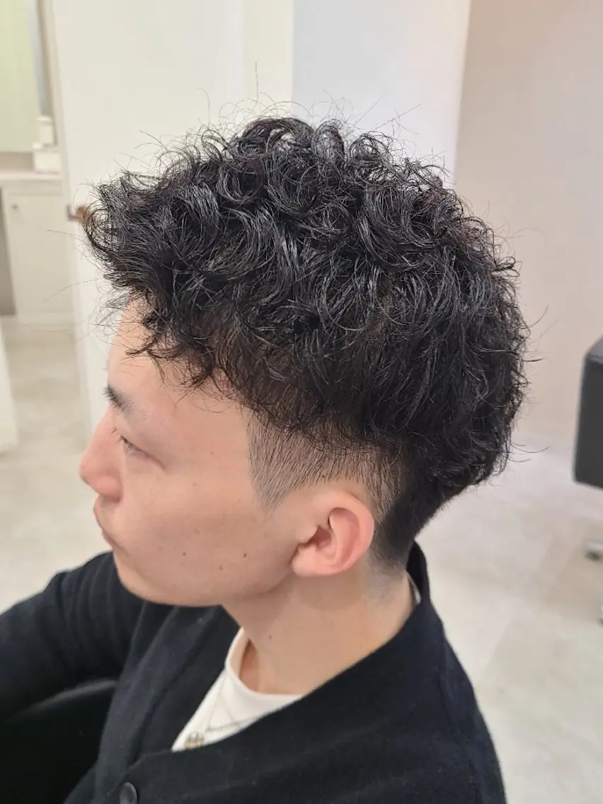 ショート パーマ メンズ カット パーマ 桐島 令奈のヘアスタイル