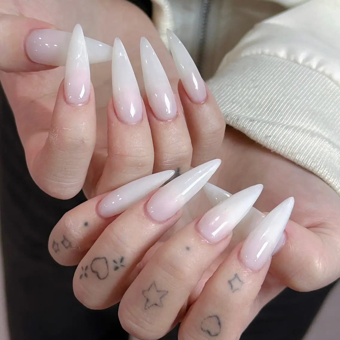 【新規限定】チップ長さ出し✨シンプルワンカラー/ラメグラデーション💅🏻¥9900の写真