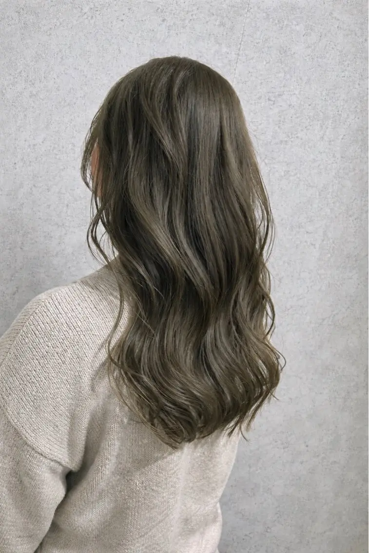 セミロング カラー 野村 拓海のヘアスタイル