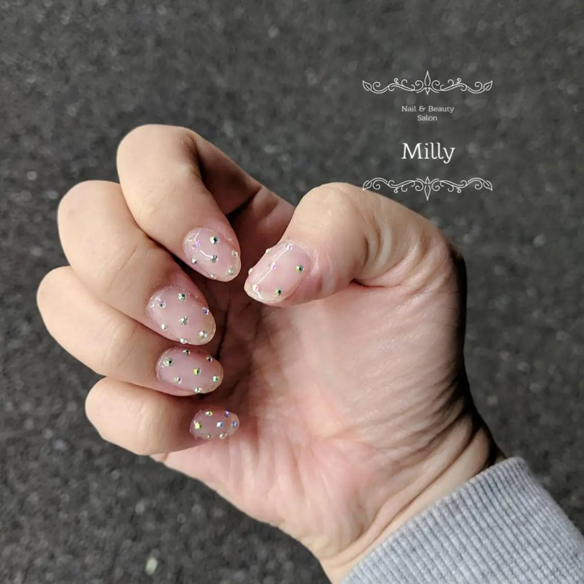 ネイル クリアネイル キラキラネイル ストーンネイル milly nail （予約担当)のネイルデザイン