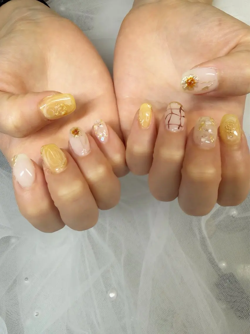 ネイル 隅谷 茉里のネイルデザイン