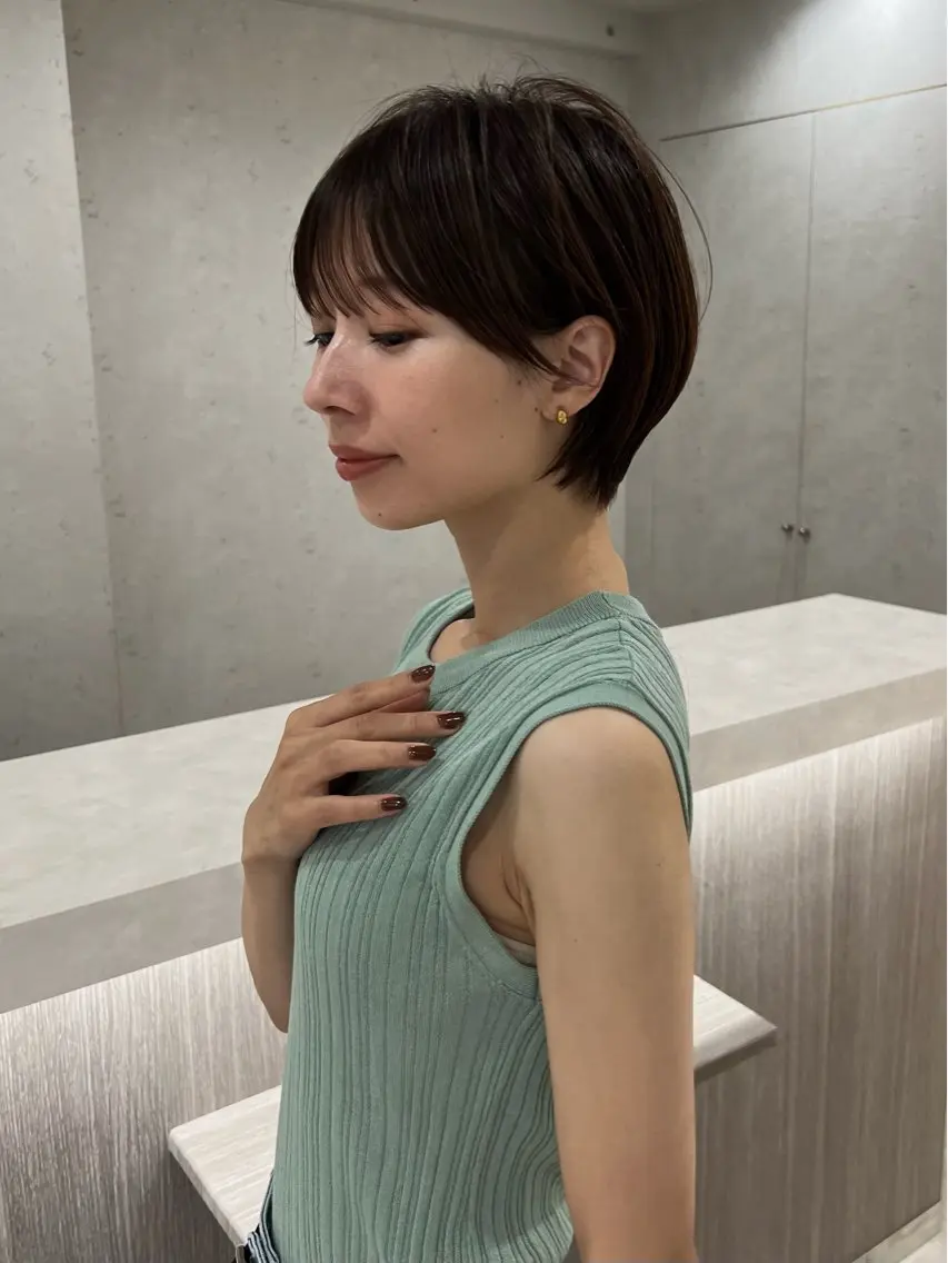 ショート カラー 髪の年齢悩み解消/ 白髪と癖毛 松本雄光のヘアスタイル