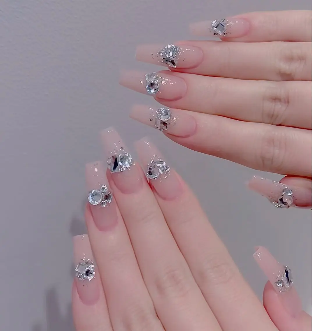 ネイル オーロラネイル フレンチネイル グラデーション ハロウィン 氷ネイル・うるうるネイル ハンドネイル H.baby Nail Salonのネイルデザイン