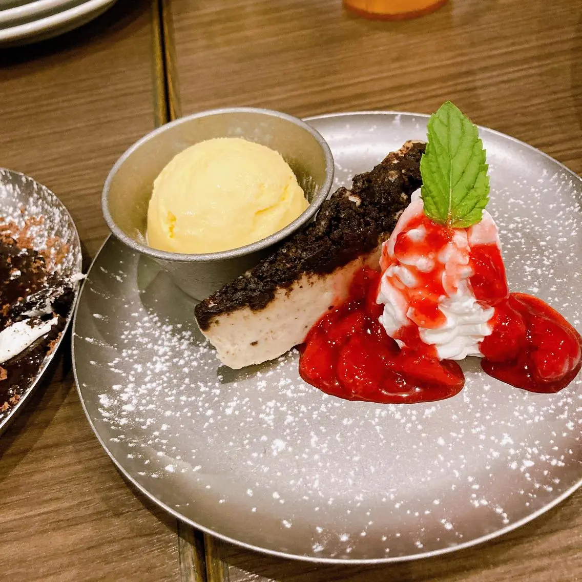 sharetrust 🐳AKEのネイルデザイン