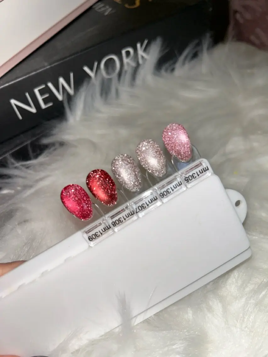 ネイル Cleo🧸伏見店 mikiのネイルデザイン