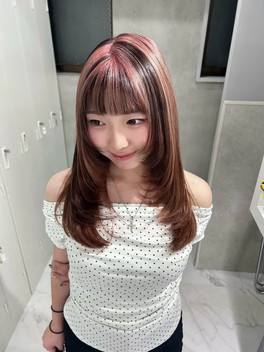 ミディアム カット ヘアカラー ️🧬akari🧬 ハイトーン/レイヤーのヘアスタイル
