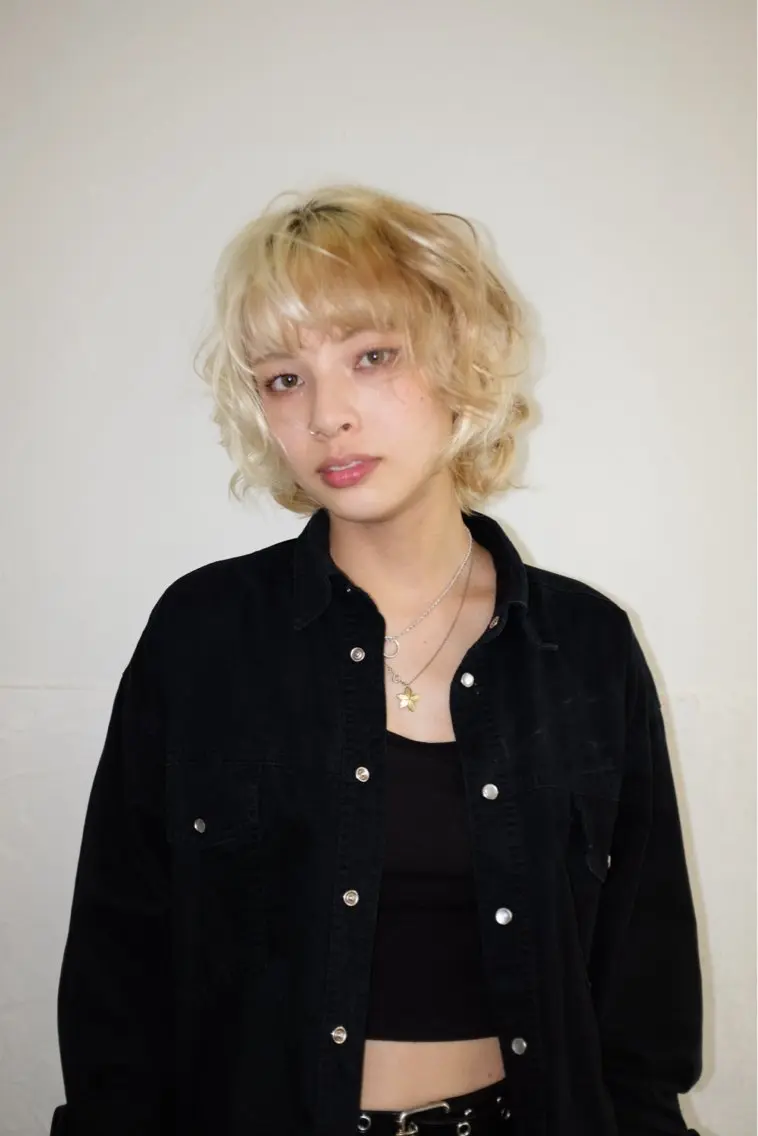ショート ヘアアレンジ 🦠デザインカラー/ 魚瀬あおい🦠のヘアスタイル