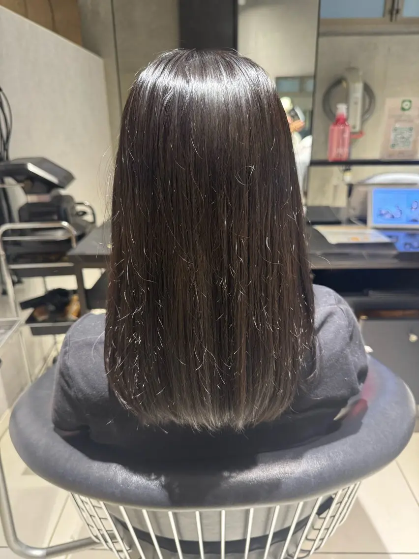 カラー ブリーチ ブラウンカラー ヘアカラー トリートメント 艶カラー 梨菜💜のヘアスタイル